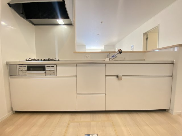 読谷村大湾　第2（全2棟）2号棟のキッチン|※同仕様写真です