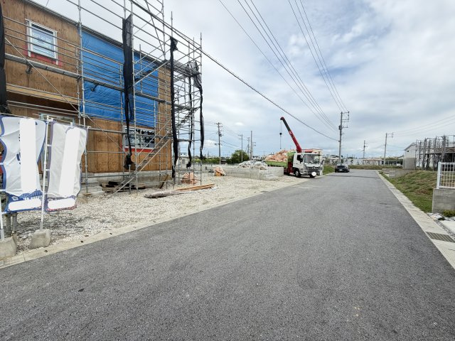 読谷村大湾　第2（全2棟）2号棟の前面道路含む現地写真|※西側公道6m♪