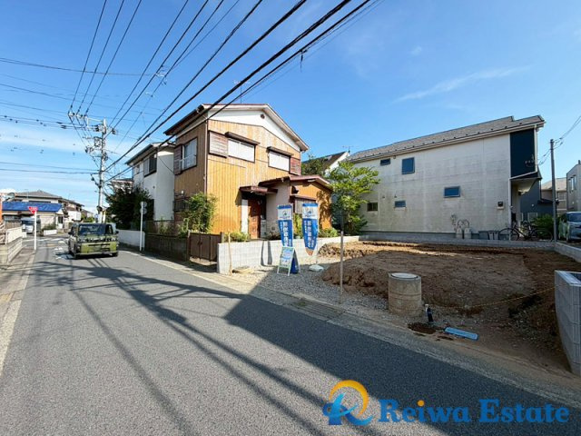 新築戸建　茅ヶ崎市高田4丁目の前面道路含む現地写真