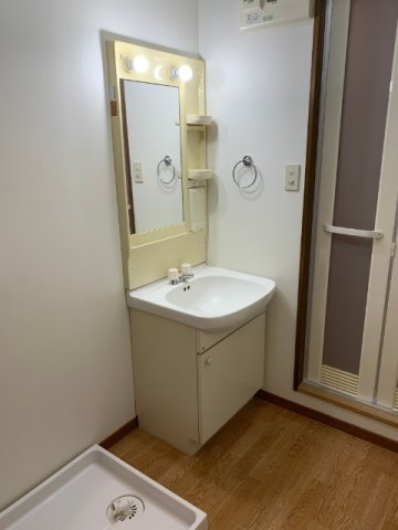 熊本市南区土河原町のアパートの独立洗面台