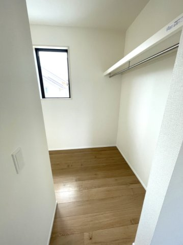 岡山市中区高屋　戸建ての収納|ウォークインクローゼットです。