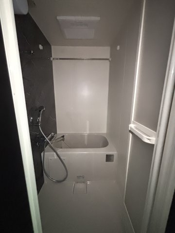 正和FORTの浴室