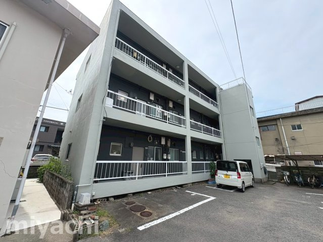 徳島市南庄町３丁目の賃貸マンション