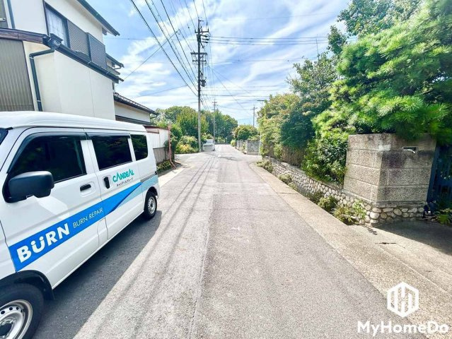 守山区村合町の前面道路含む現地写真