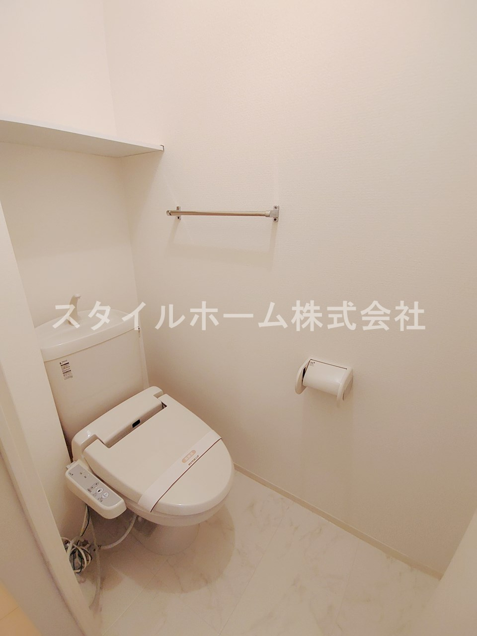 ガーデン・アカシアのトイレ|落ち着いた色調のトイレです