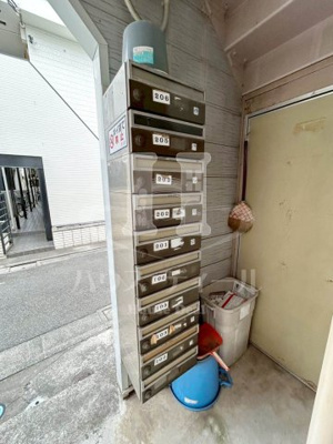【エントランス】 | コーポコヤマ | 建物の内部です