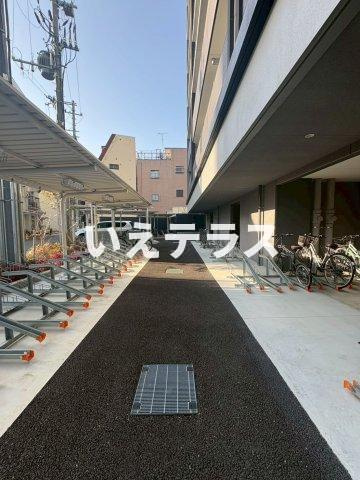プレサンス神戸セレスティアの駐車場