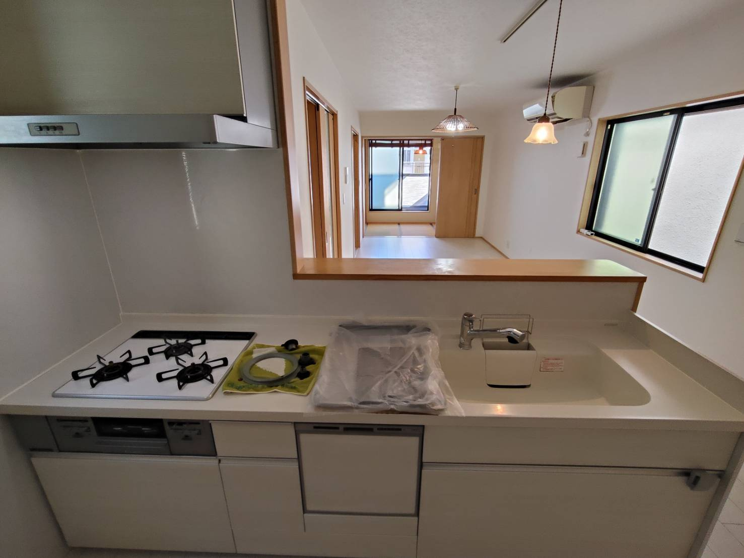 堺市東区西野中古戸建のキッチン