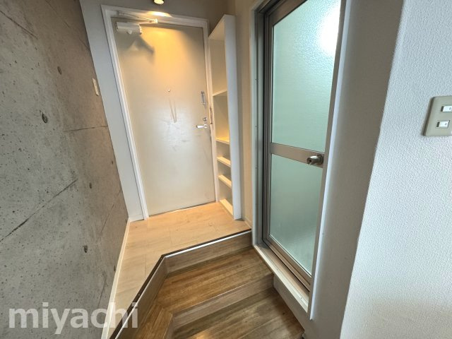 パレFUKUOKAの玄関