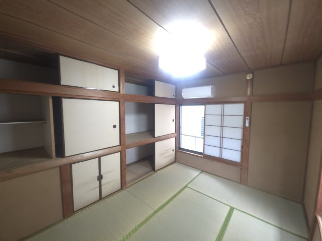 松島４丁目貸家の和室