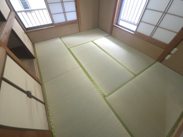 松島４丁目貸家の和室