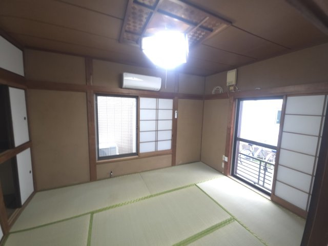 松島４丁目貸家の和室