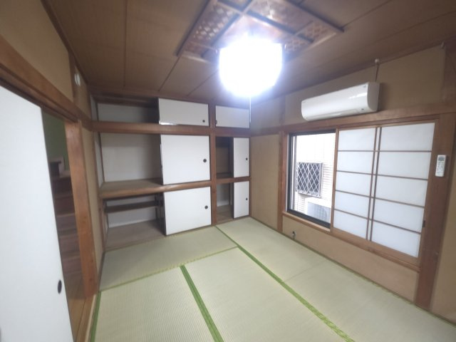松島４丁目貸家の和室