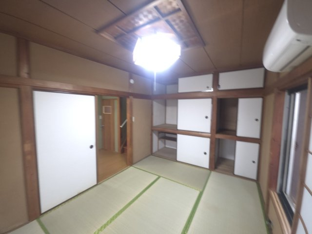 松島４丁目貸家の和室