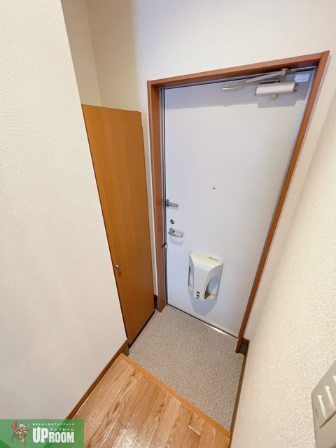 サンリットエムの玄関