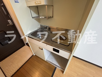エトワールヴィルーR瓜生堂のキッチン|コンパクトなキッチンで掃除もラクラク