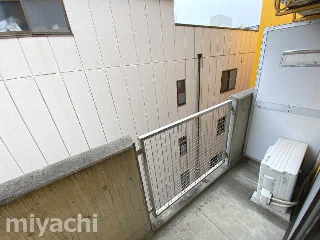 徳島市佐古一番町の賃貸マンションのバルコニー
