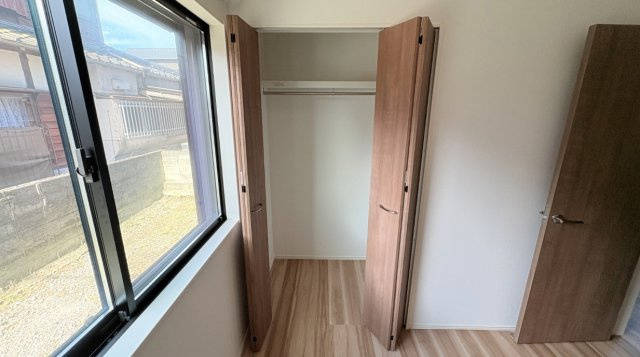 フェスタリア宮野【キャッシュバック対象物件】の駐車場|カースペースがあります