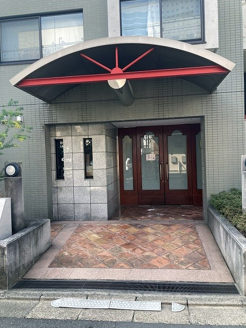 ベルハイム学芸大学 のエントランス