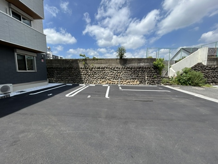 D-ROOM　HILLS　泉台の駐車場
