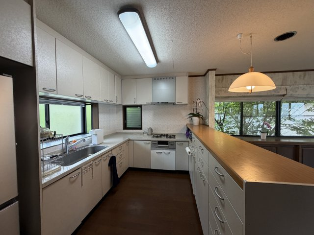 函南町　南箱根ダイヤランドのキッチン