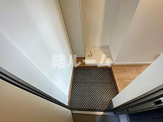 豊島区池袋本町４丁目のアパートの玄関|別号室参考写真