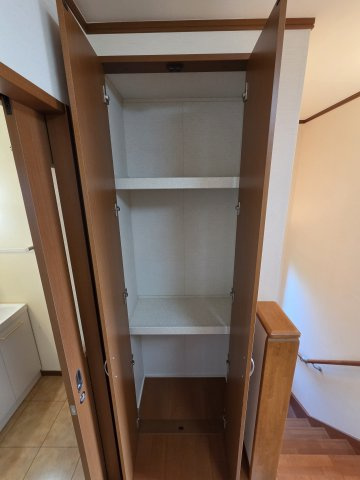 内山アパートの収納