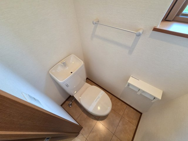 内山アパートのトイレ