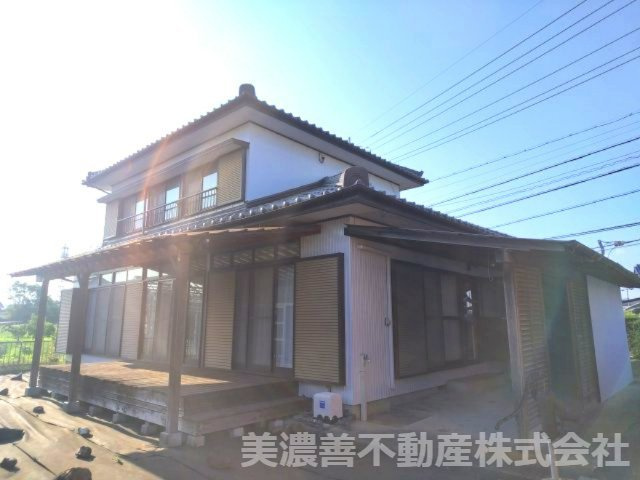 ６７０２０　岐阜市古市場中古戸建ての外観