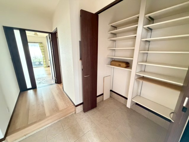 和歌山市松江・中古戸建・117039の玄関