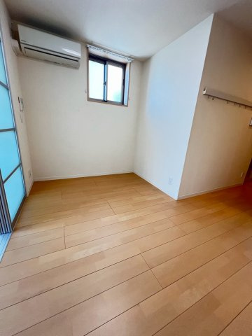 ウェリッシュ東甲子園の居間・リビング