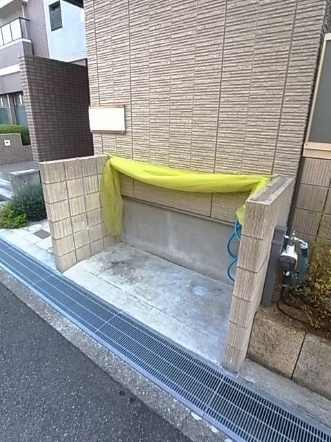 ウェリッシュ東甲子園の外観