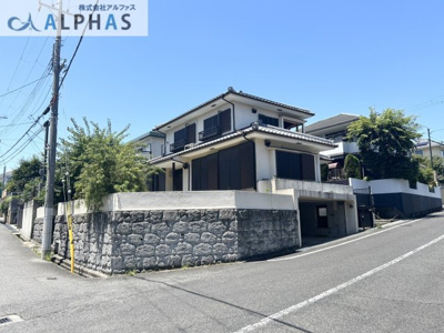 【前面道路含む現地写真】 | 神戸市西区樫野台四丁目　建築条件無し土地 | ■東側の前面道路は、幅員約10ｍあります♪
■歩道もあります♪※現在解体工事中