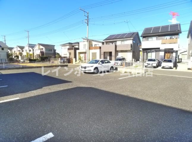 【仲介手数料：50％OFF】対象物件！の駐車場|駐車場があるので、車を買う予定の方も安心です