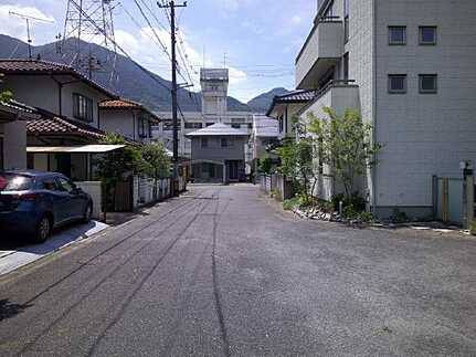 安芸区中野5丁目の前面道路含む現地写真