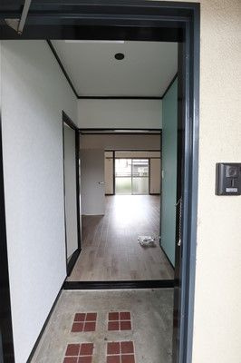 メゾーンやましたの玄関|きれいな玄関です