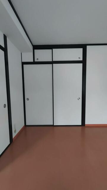第一徳山ビルの居間・リビング
