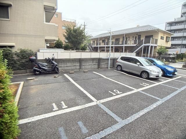 ハオスローレライの駐車場