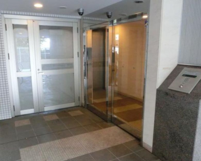 【エントランス】ヴェルト新宿夏目坂