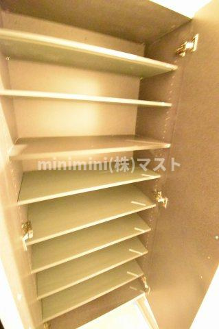 コープ野村梅田A棟の収納