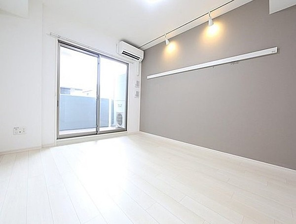名古屋市中区大須３丁目の賃貸マンションの居間・リビング