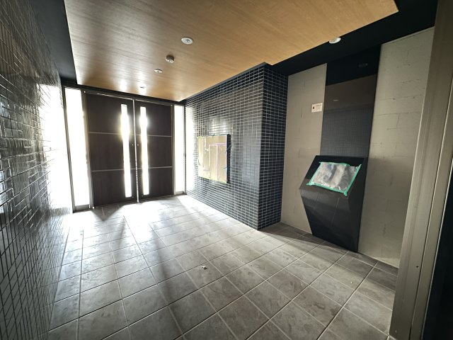 MDI Vista mare門司駅前のロビー