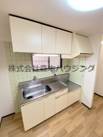 【キッチン】 | 　香里ロイヤルプラザ | きれいなキッチンです