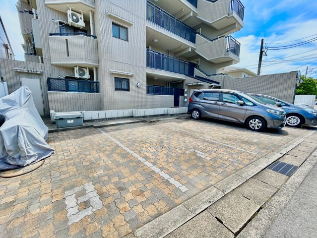 藤和シティコープ瓢箪山の駐車場|駐車場あり。空き状況につきましてはお気軽に弊社までお問い合わせください。
