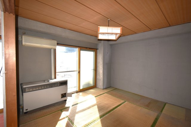 ニューライフ国見マンションの和室