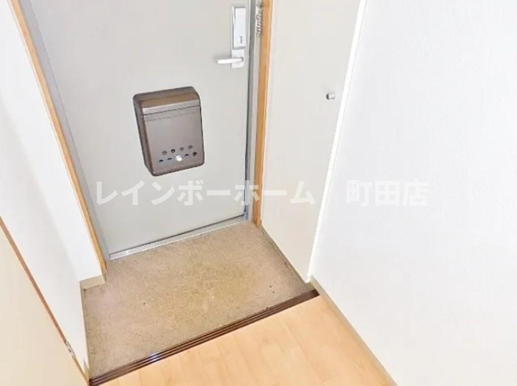 エクセレント海老名※初期費用分割あと払いサービス利用可能物件の玄関