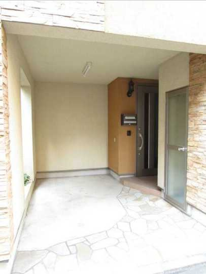 青木町戸建のエントランス