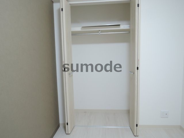 イニシオ山水の駐車場