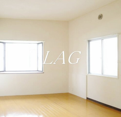 【居間・リビング】 | いつみハイツ | 洋室のお部屋です。