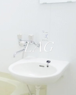 【洗面所】 | いつみハイツ | 洗面台です。